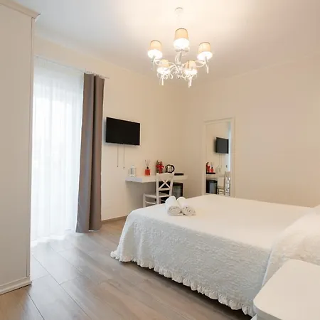 Couette-café Essenza 4*